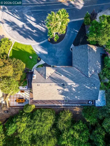 1009 Regio Court, Lafayette, California 94549