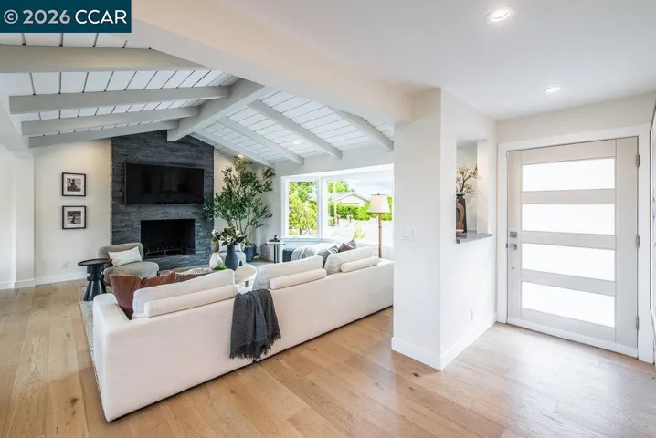 1009 Regio Court, Lafayette, California 94549
