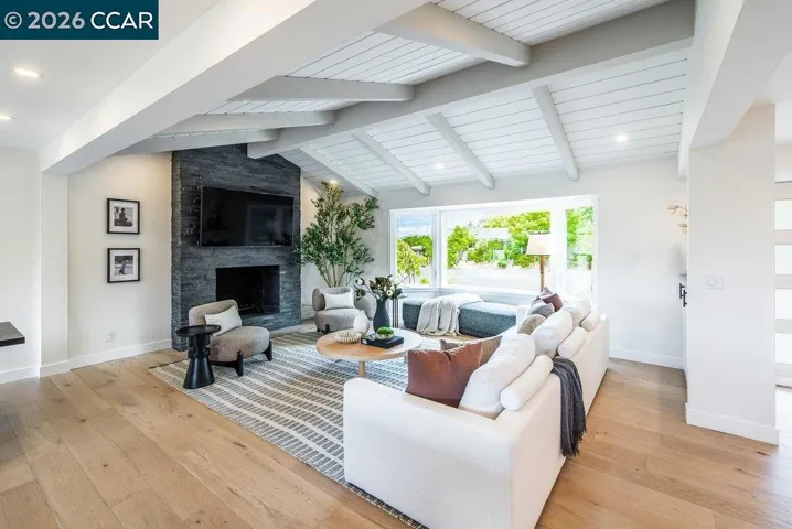 1009 Regio Court, Lafayette, California 94549