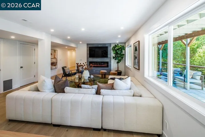 1009 Regio Court, Lafayette, California 94549