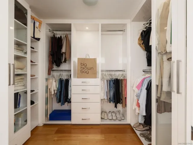 Walk-in Closet