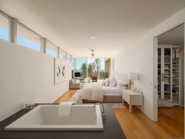 Primary Bath/Spa