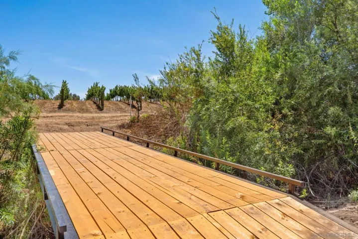 36051 E Benton Rd, Temecula, California 92592