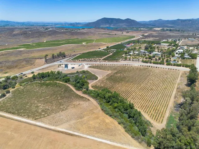 36051 E Benton Rd, Temecula, California 92592