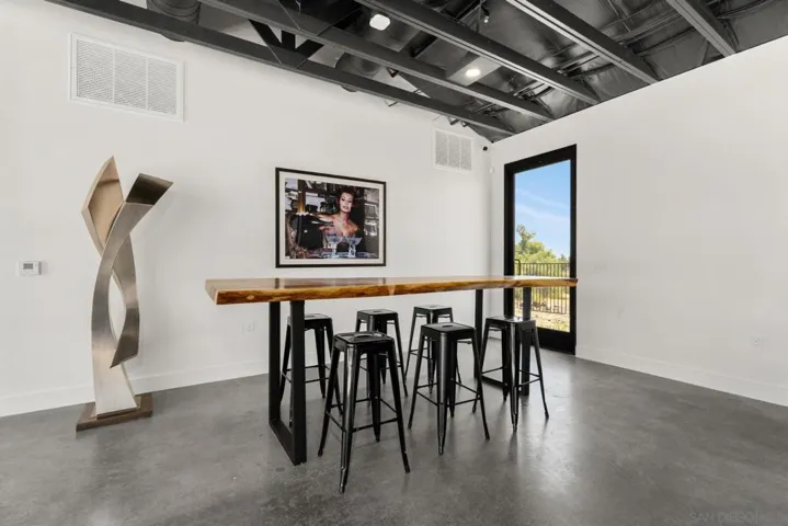 36051 E Benton Rd, Temecula, California 92592