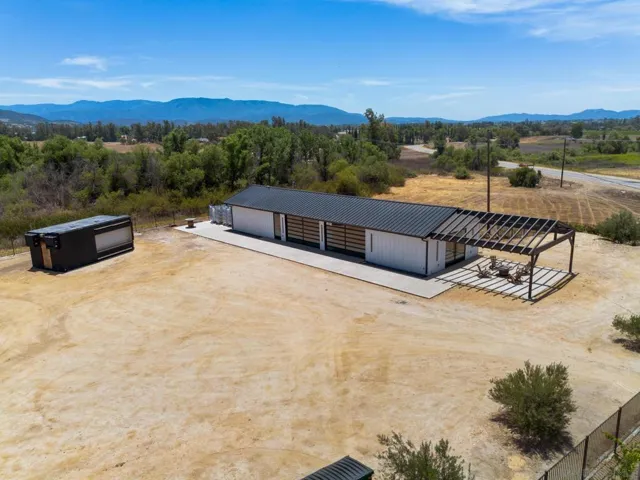36051 E Benton Rd, Temecula, California 92592