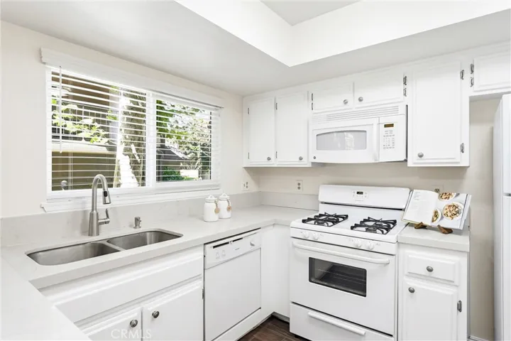 4201 West 5th Street 105, Santa Ana, California 92703