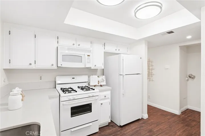 4201 West 5th Street 105, Santa Ana, California 92703