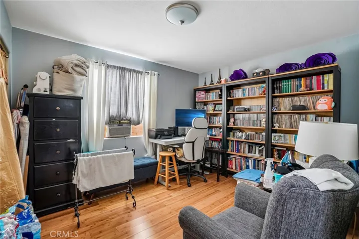 1503 1/2 W Adams, Los Angeles, California 90007