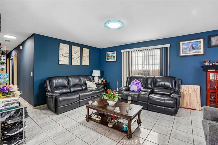 1503 1/2 W Adams, Los Angeles, California 90007