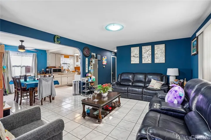 1503 1/2 W Adams, Los Angeles, California 90007