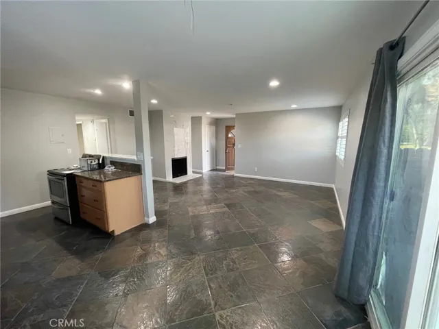 17572 Vandenberg Lane 01, Tustin, California 92780