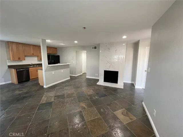 17572 Vandenberg Lane 01, Tustin, California 92780