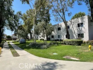 17572 Vandenberg Lane 01, Tustin, California 92780