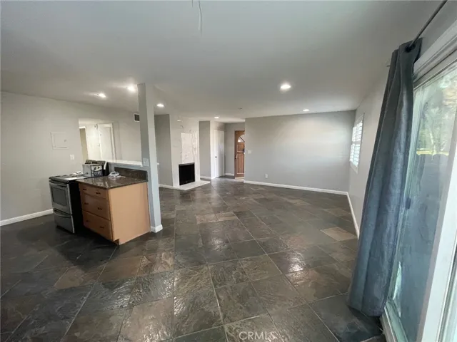 17572 Vandenberg Lane 01, Tustin, California 92780