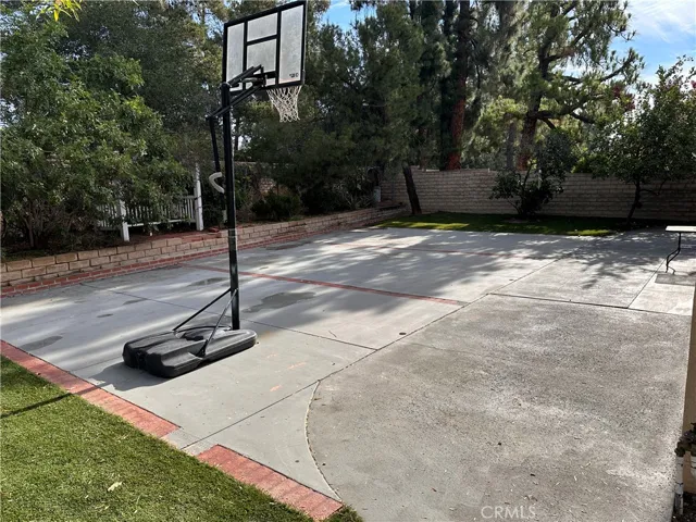 19259 Kenya, Los Angeles, California 91326