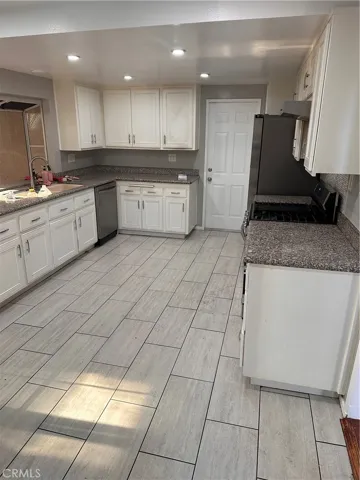 19259 Kenya, Los Angeles, California 91326