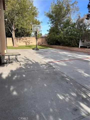 19259 Kenya, Los Angeles, California 91326
