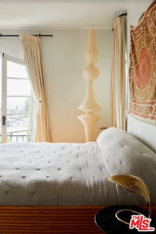 6684 Bonair Place, Los Angeles, California 90068