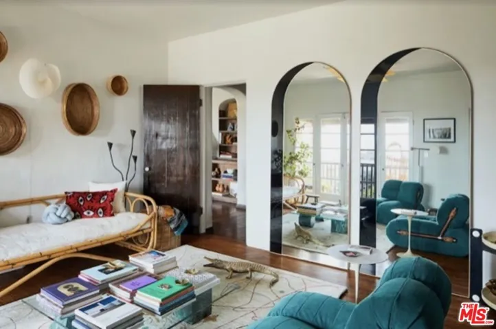 6684 Bonair Place, Los Angeles, California 90068