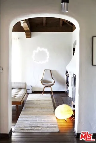 6684 Bonair Place, Los Angeles, California 90068