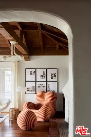 6684 Bonair Place, Los Angeles, California 90068