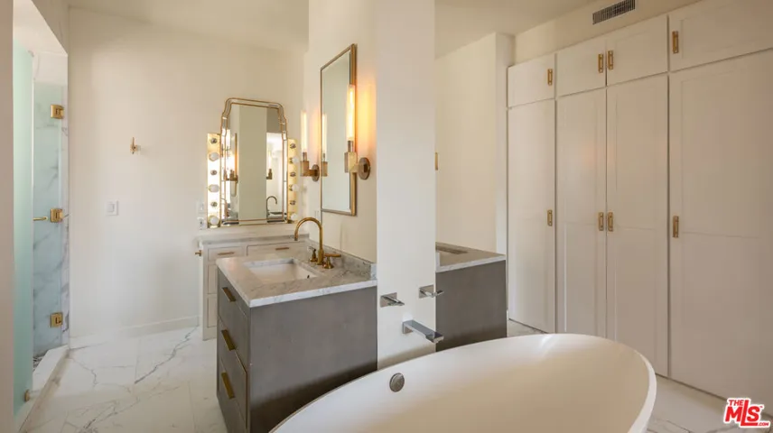 1424 N Crescent Heights Boulevard 61, Los Angeles, California 90046
