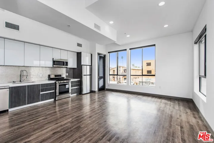 644 N Normandie Avenue, Los Angeles, California 90004