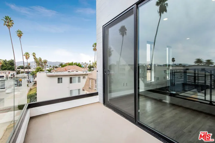644 N Normandie Avenue, Los Angeles, California 90004
