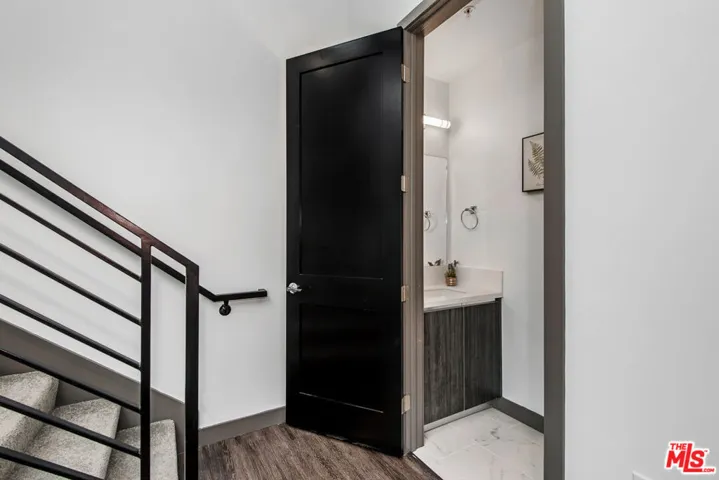 644 N Normandie Avenue, Los Angeles, California 90004