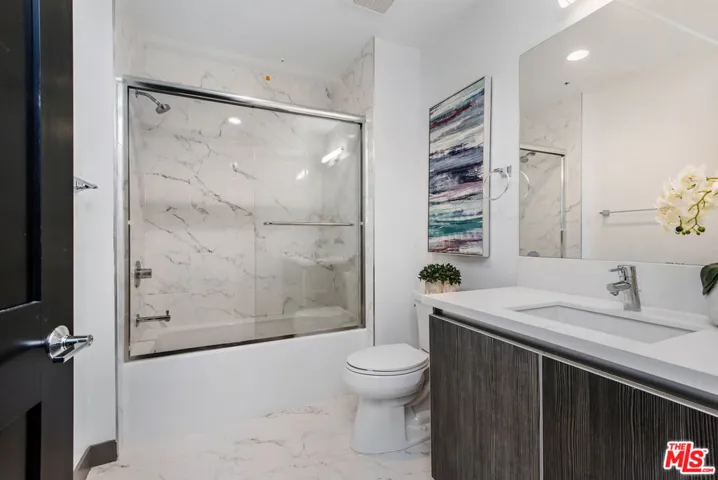 644 N Normandie Avenue, Los Angeles, California 90004