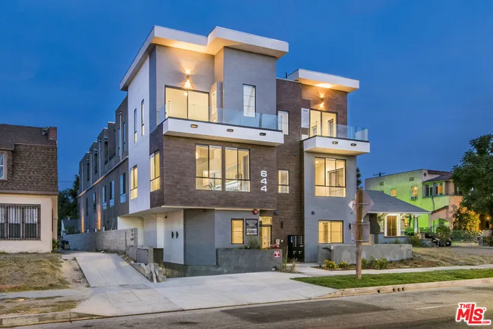 644 N Normandie Avenue, Los Angeles, California 90004