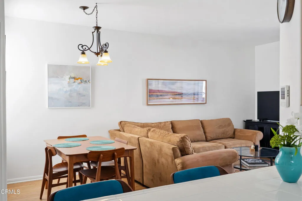 Open to Front Room
