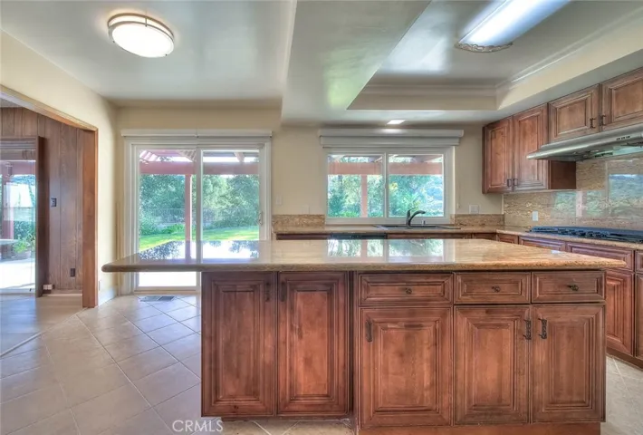 16612 Park Lane Circle, Los Angeles, California 90049