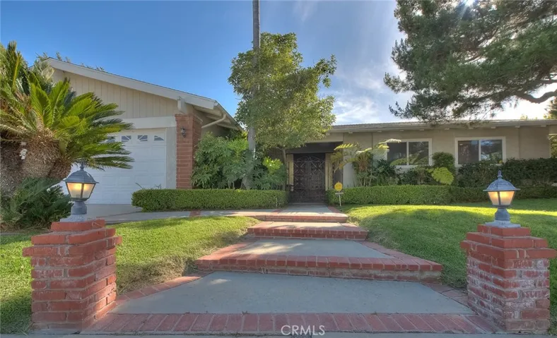 16612 Park Lane Circle, Los Angeles, California 90049