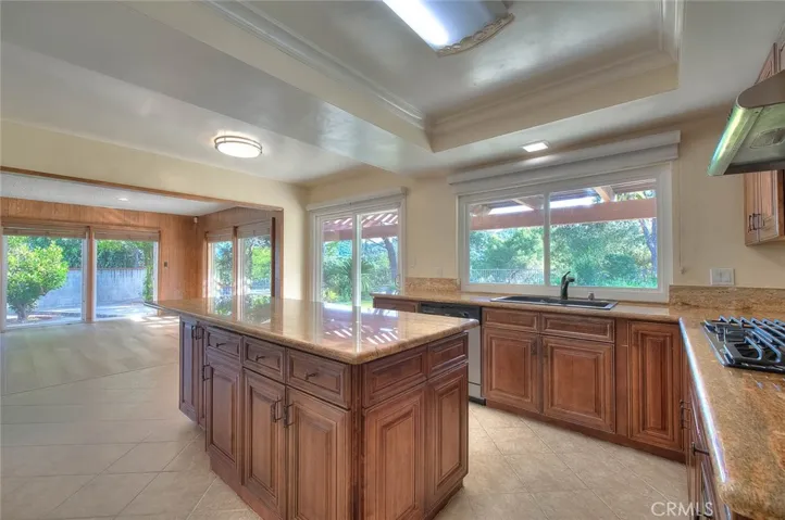 16612 Park Lane Circle, Los Angeles, California 90049
