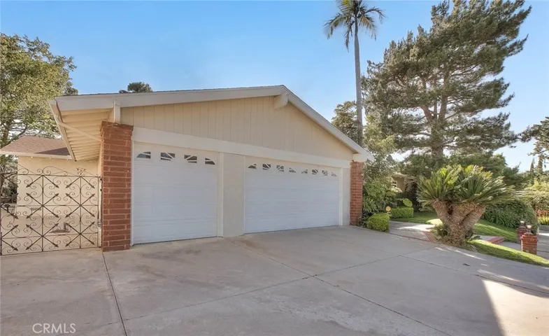16612 Park Lane Circle, Los Angeles, California 90049