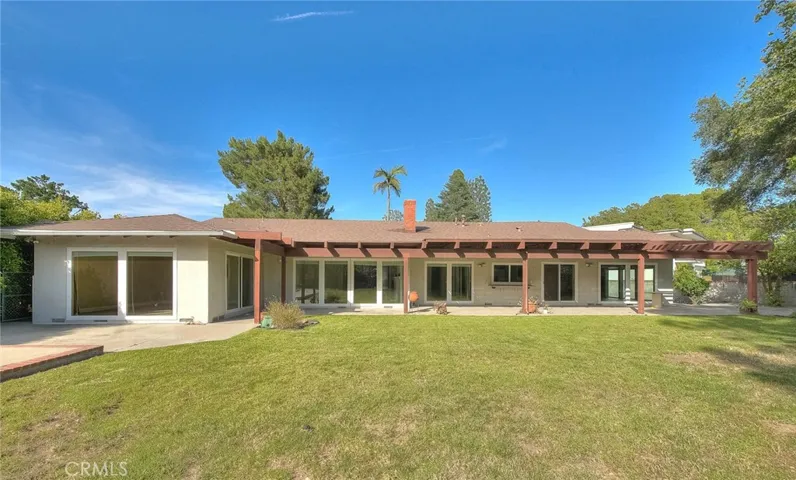 16612 Park Lane Circle, Los Angeles, California 90049