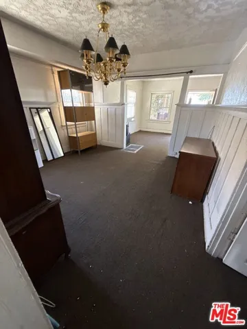 913 W 77th Street, Los Angeles, California 90044