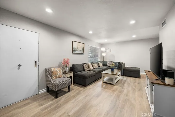 1800 W Gramercy 14, Anaheim, California 92801