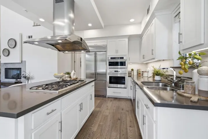 18 Barneson Avenue, San Mateo, California 94402