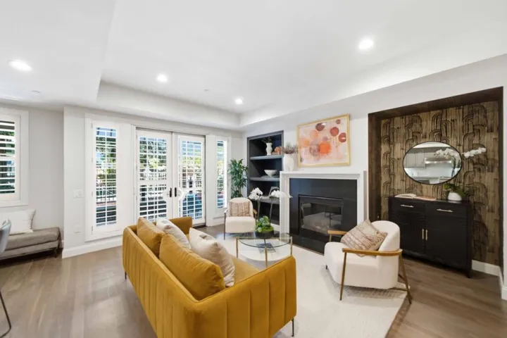 325 Channing Avenue 112, Palo Alto, California 94301