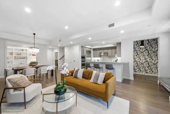 325 Channing Avenue 112, Palo Alto, California 94301