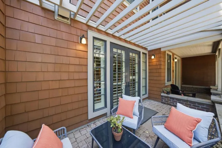 325 Channing Avenue 112, Palo Alto, California 94301