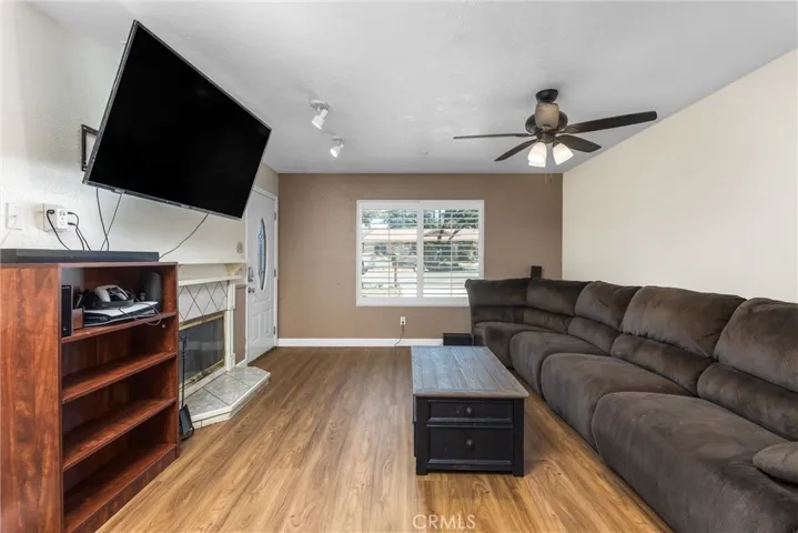 40431 Rome Beauty, Cherry Valley, California 92223