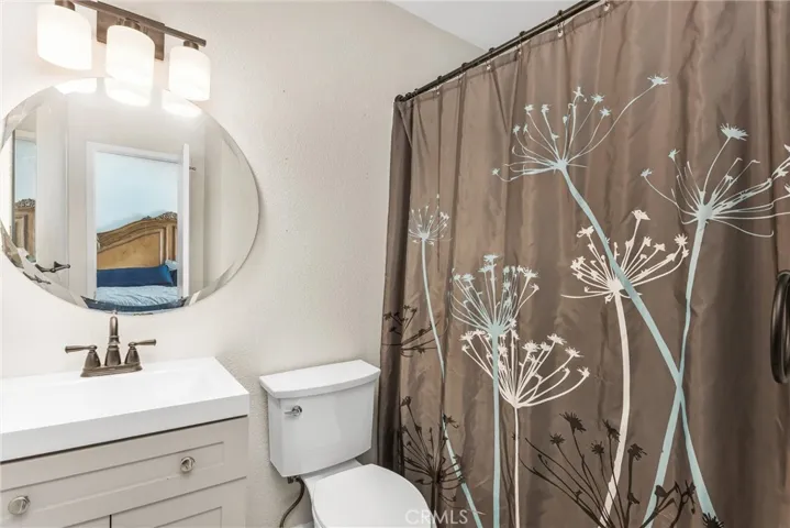40431 Rome Beauty, Cherry Valley, California 92223