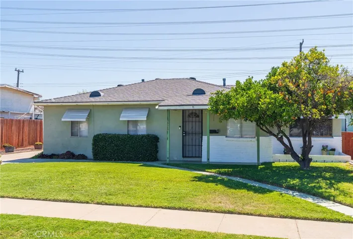 13928 Carfax, Bellflower, California 90706