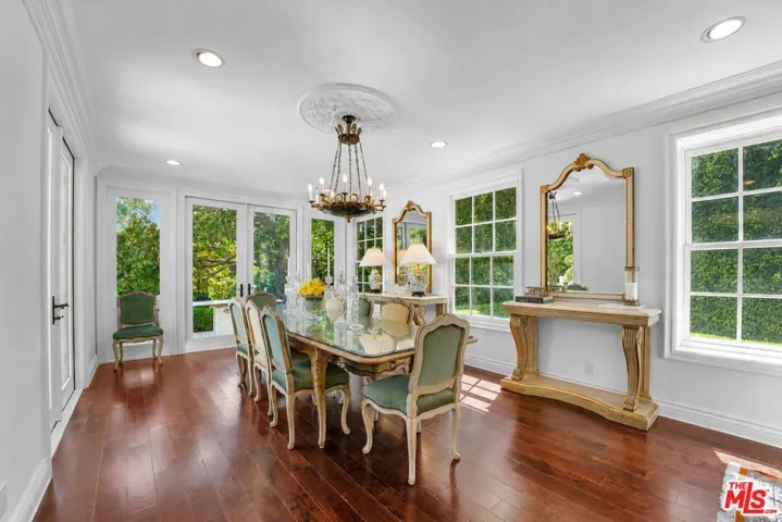 10914 Bellagio Road, Los Angeles, California 90077