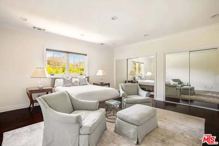 10914 Bellagio Road, Los Angeles, California 90077