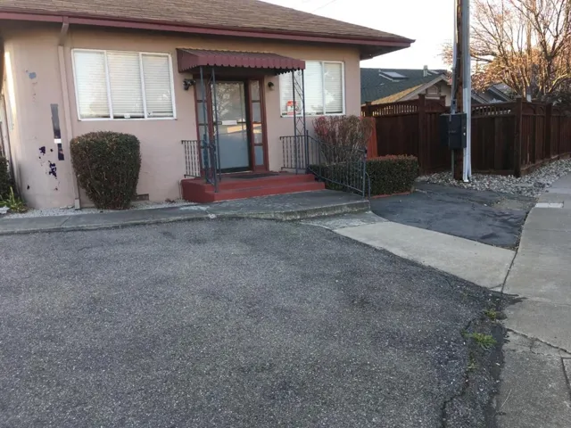 40 Woodhams Road, Santa Clara, California 95051